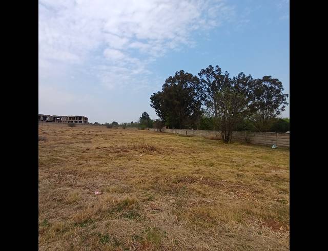 1,995M² VACANT LAND FOR SALE IN HENLEY ON KLIP